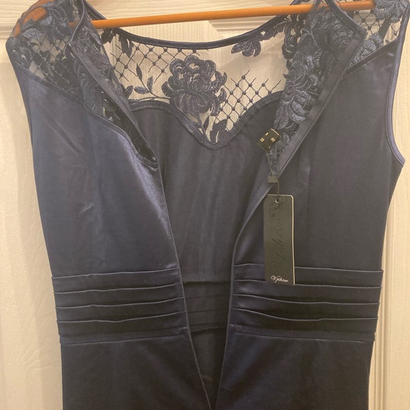 NWT Women’s Navy Formal Ruffled Evening Prom VFSHOW size M - Picture 7 of 12